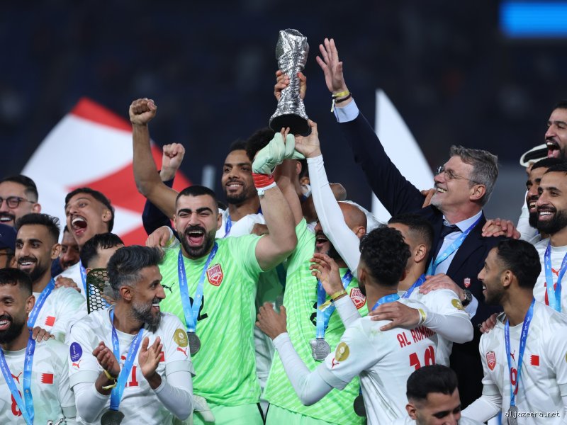 من يفوز عمان ولا البحرين؟