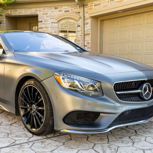 ماذا تعني S في S550؟ فك شفرة الفخامة في عالم مرسيدس بنز