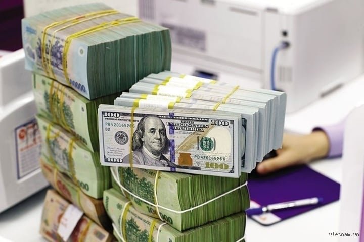 من يقدم أفضل سعر صرف للدولار الأمريكي؟ دليلك لفك شفرة الأرقام المختبئة