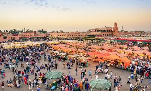 ماذا يمكن أن أفعل في مراكش للاستمتاع بروح المدينة الحمراء؟