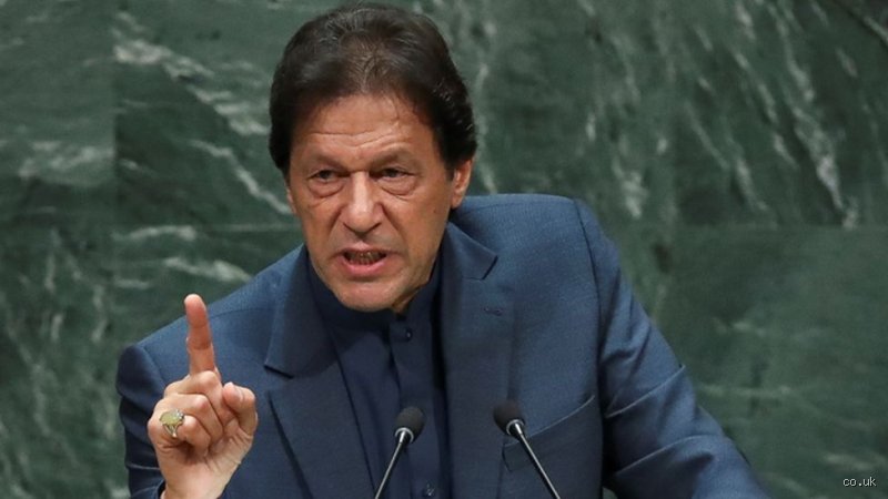 سبب اعتقال عمران خان: اللعبة السياسية الكبرى في باكستان