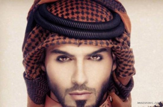 من هو أجمل رجل عربي؟