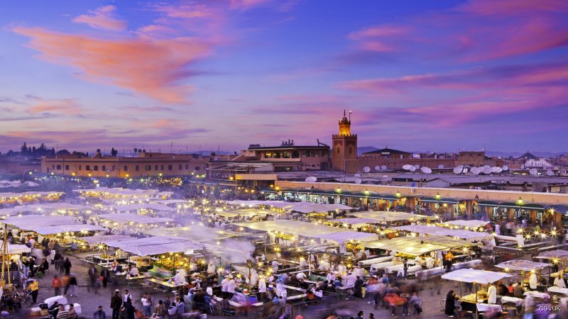 لماذا مراكش حمراء؟ السر الذي يختبئ خلف غبار التاريخ وطين الحوز