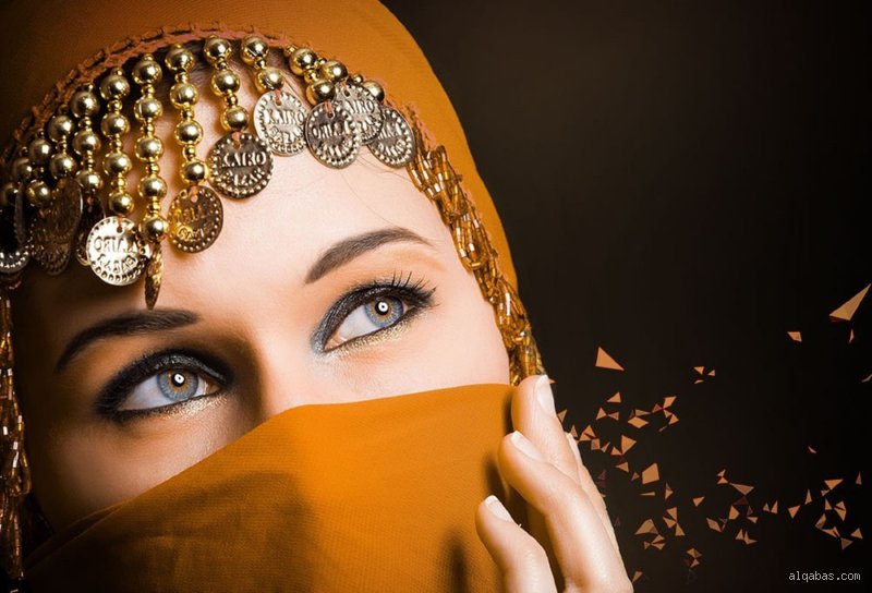 من هي المرأة التي ينجذب إليها الرجل؟ تفكيك الشفرة بعيدًا عن الكليشيهات