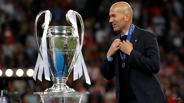 لماذا قرر "الزيزو" الرحيل؟ لغز سبب استقالة زيدان من ريال مدريد