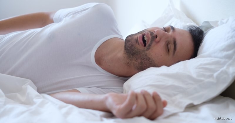 كيف يمكن النوم مع انسداد الأنف؟