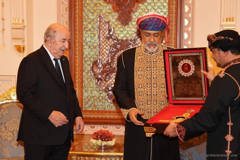 من كان السلطان الشهير لسلطنة عمان؟ رحلة القائد الذي صنع المعجزة الحديثة
