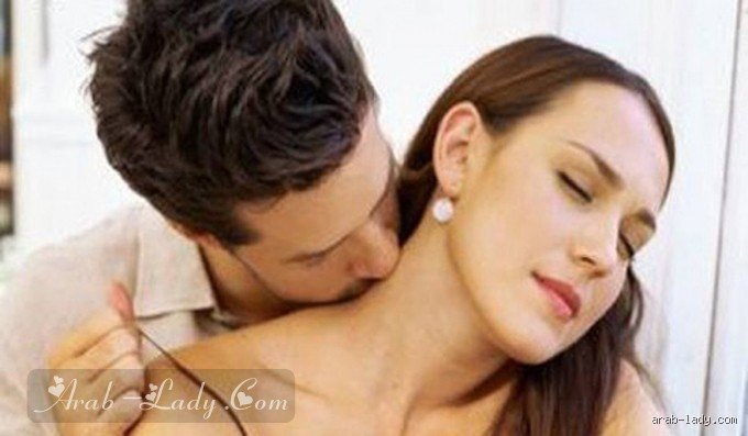 ما هي القبلة التي تحبها المرأة؟ سيكولوجية الجسد والمسافة صفر