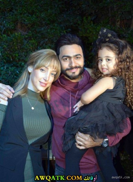 ما هي ديانة الفنان تامر حسني؟ الحقيقة الكاملة وراء الشائعات