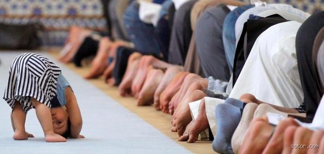 من أول من سجد لله بعد النبي؟ الحقيقة الغائبة بين روايات التاريخ