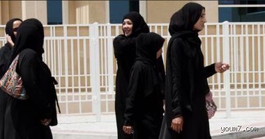 أي دولة حظرت العباءة؟ القصة الكاملة وراء القرار الذي هز المدارس