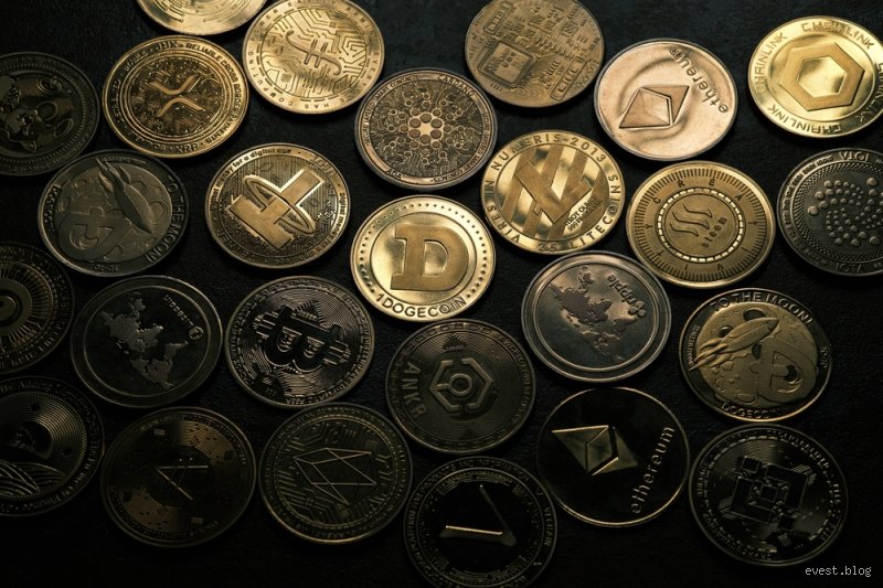 أي عملة لها أفضل مستقبل؟ تفكيك شفرة النقد في عصر التحول الرقمي الكبير