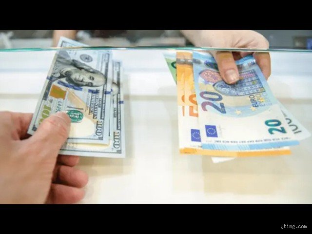 دليل العابرين: كيف يمكن السفر بمبلغ كبير من المال في منطقة الأمن في المطارات دون مصادرة؟